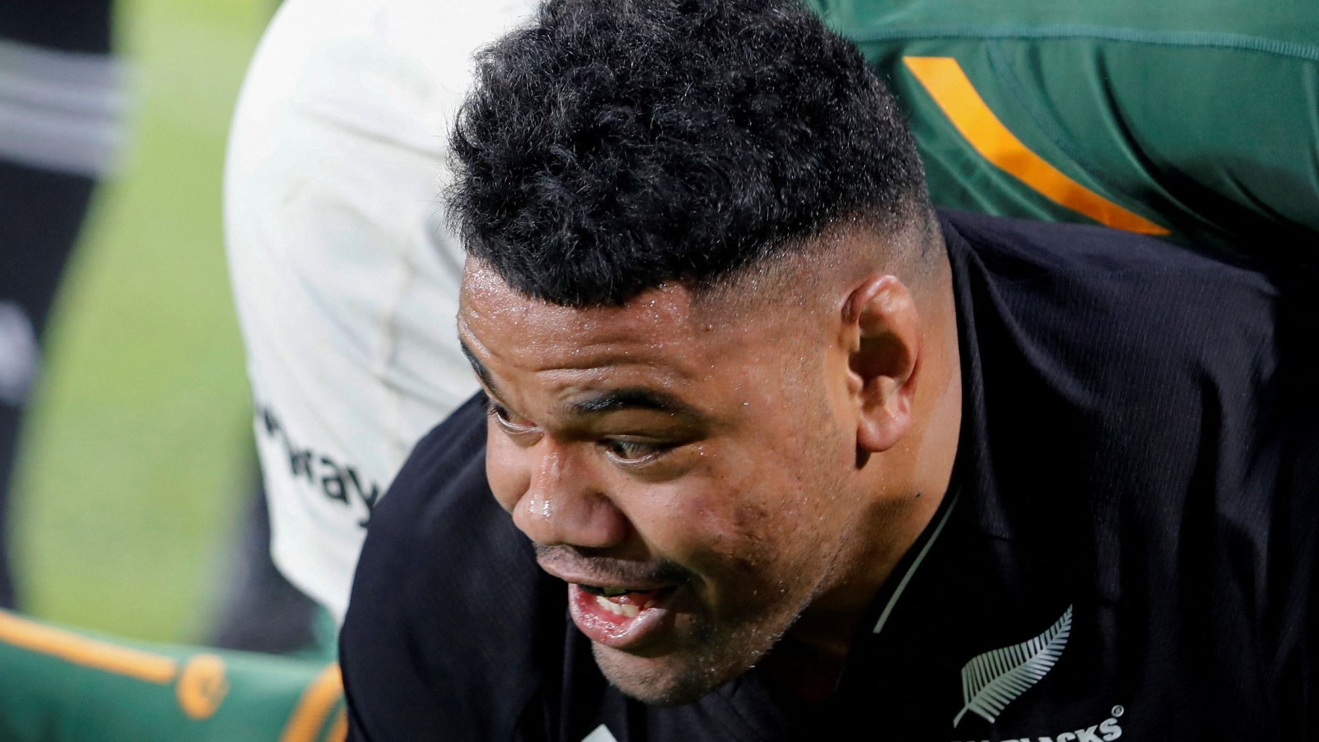 Samisoni Taukei'aho scores New Zealand's second try