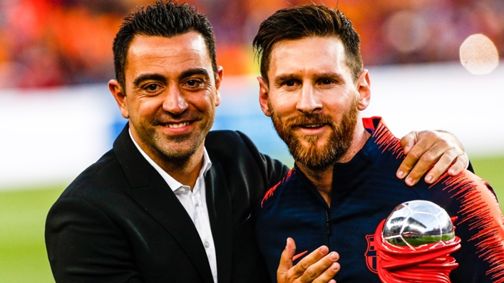 Xavi (L) and Lionel Messi (R)