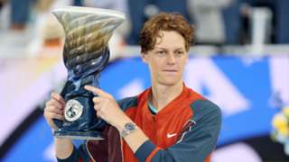 Sinner overcomes 'difficult week' to win Cincinnati title