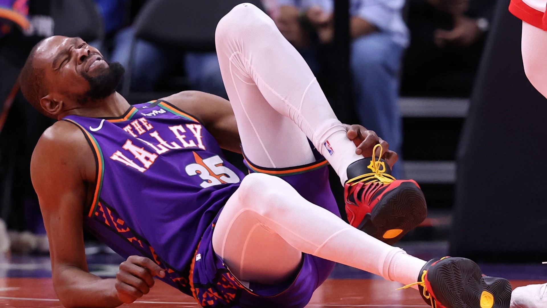 NBA: Durant injured in Suns' loss to Rockets