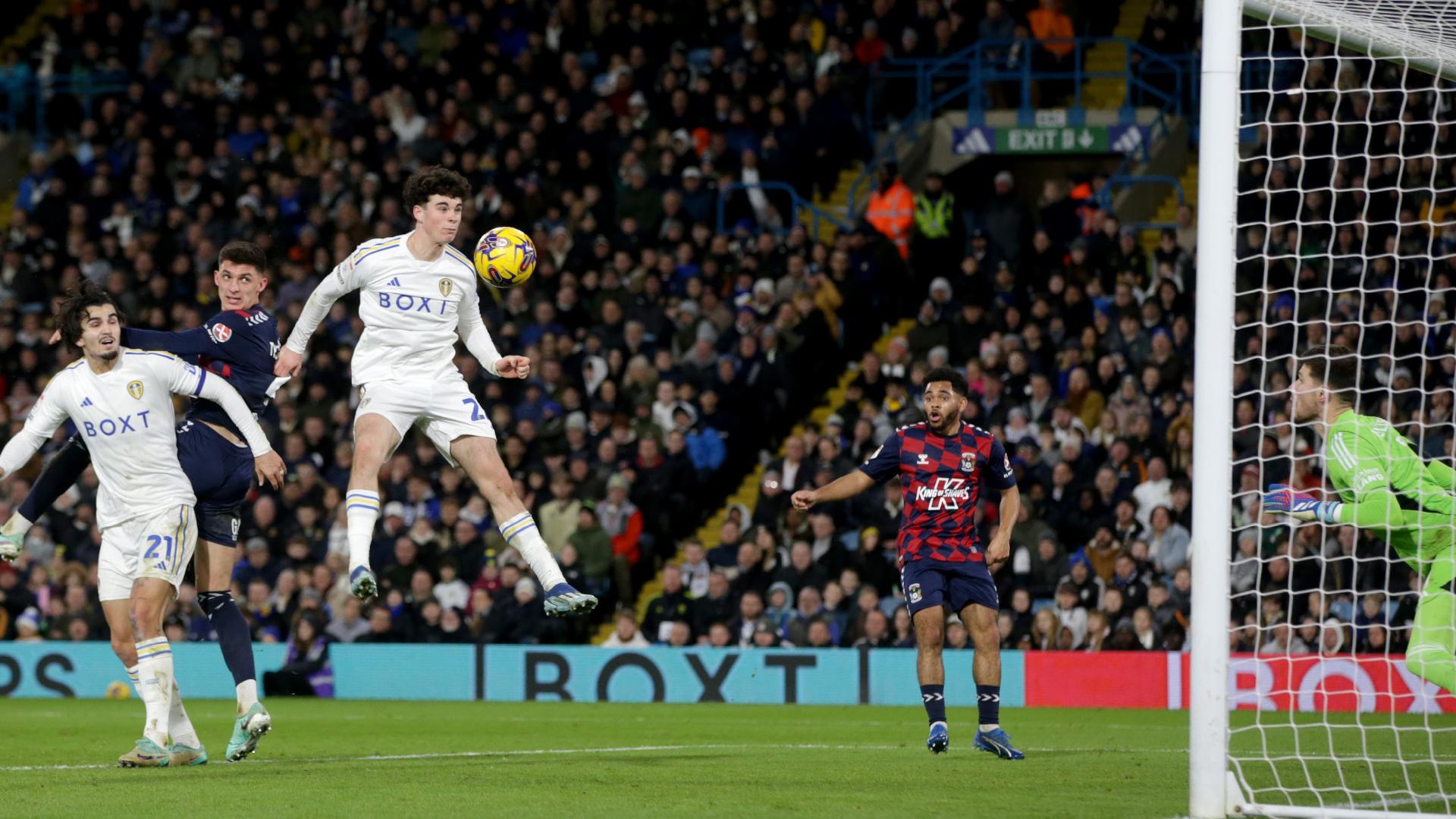 Bobby Thomas header denies Leeds chance to close on automatic promotion places
