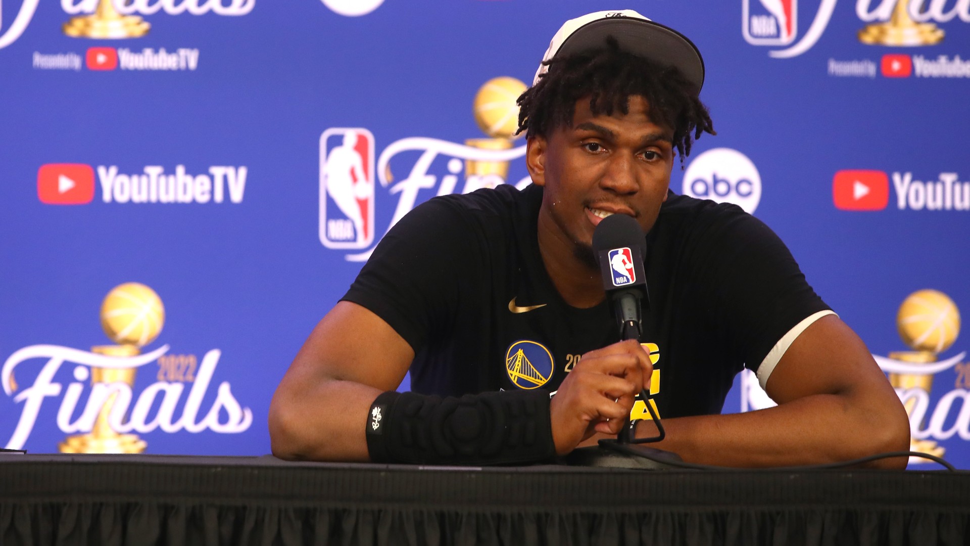 Kevon Looney has signed an extension with the Warriors