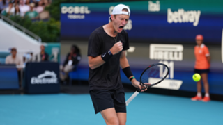 Korda stuns Alcaraz en route to Miami Open last 16