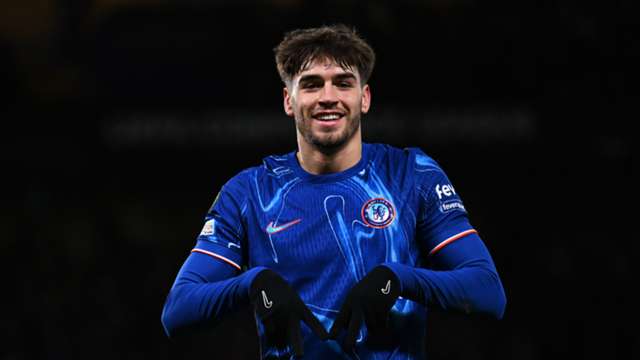 Chelsea forward Guiu joins Sunderland on loan
