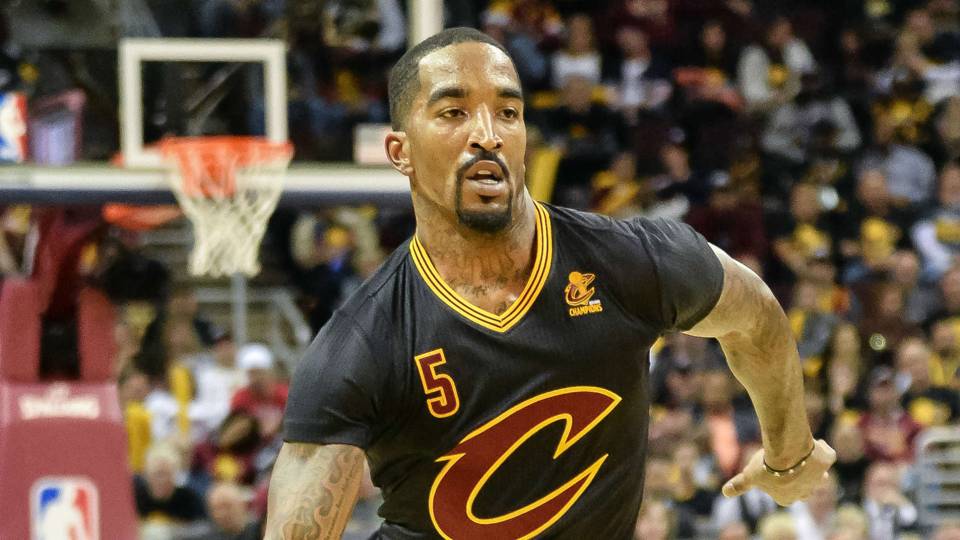 Former Knicks guard J.R. Smith pushing 'I'm with Oakley' T-shirts | NBA ...