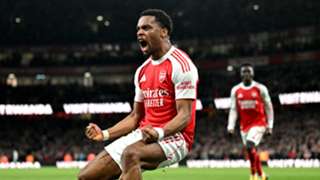 Arsenal 2-1 Chelsea: Timber seals cagey win as corners reign supreme