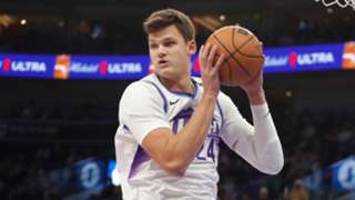 Lakers acquire, extend Walker Kessler among flurry of moves