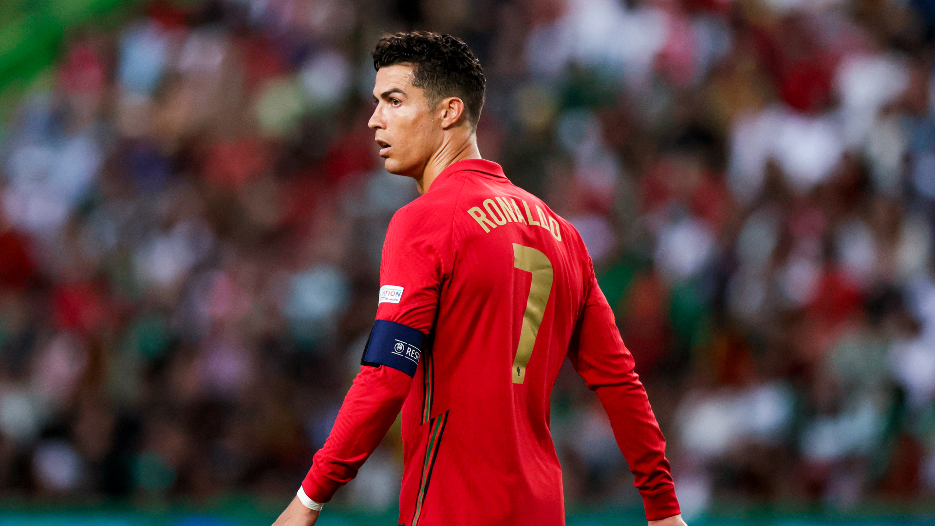 Kahn plays down Bayern move for Ronaldo but talks up 'top striker' Kane
