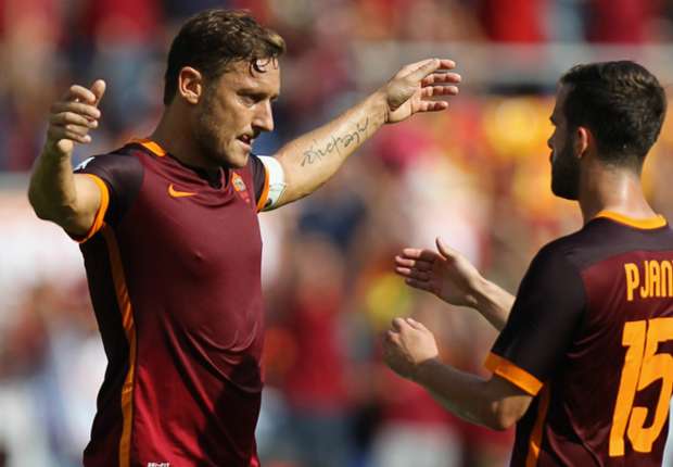 francesco-totti-miralem-pjanic-cropped_nfvegc6q64gb1kp2ok9isvssz.jpg