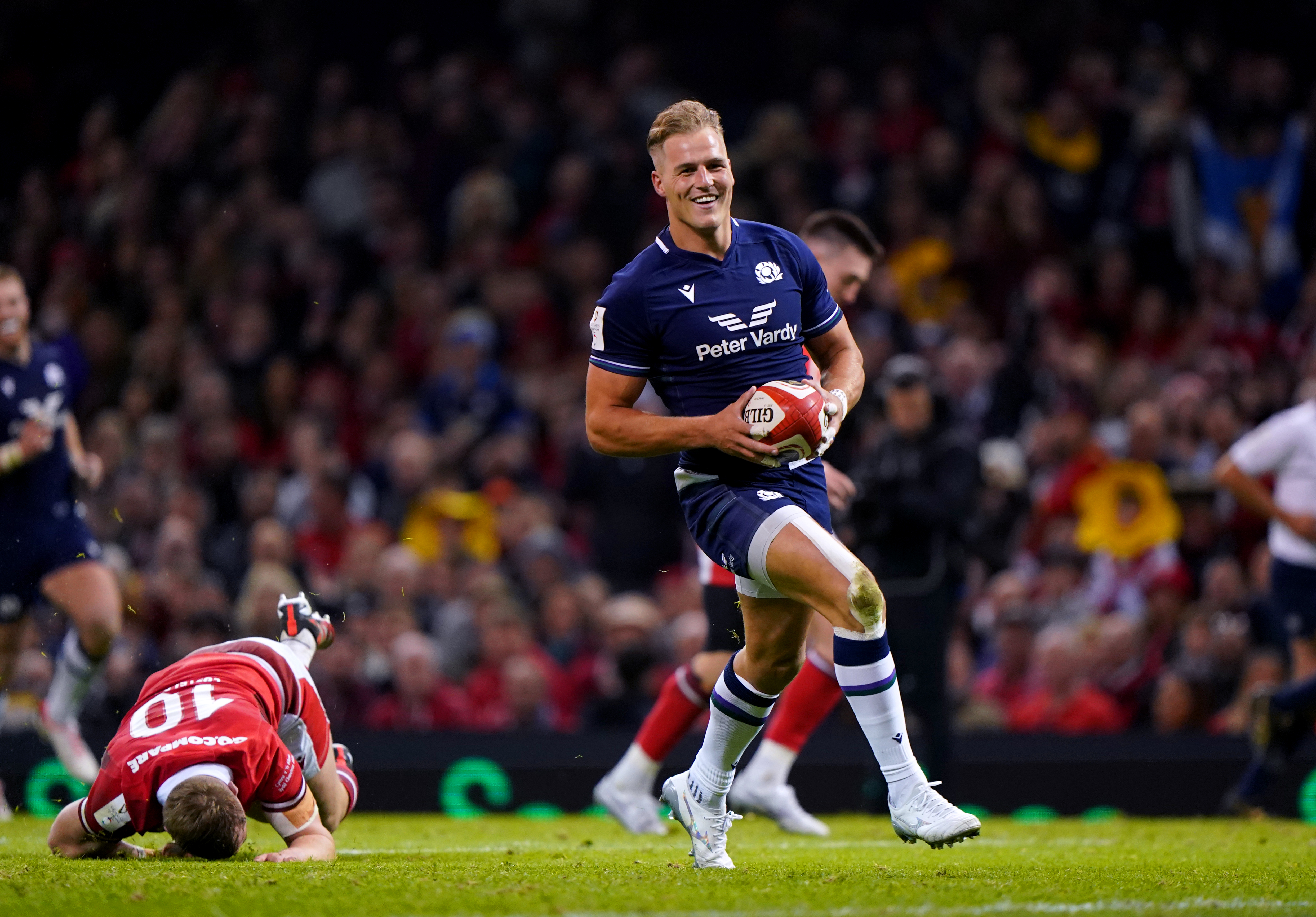 Duhan van der Merwe scores Scotland's second try