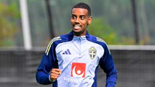 Isak aims 'to make history' after record-breaking Liverpool transfer