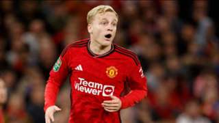 Van de Beek confirms Man Utd exit