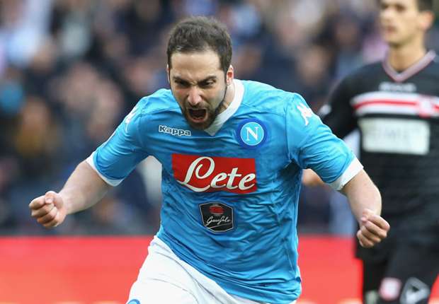 gonzalo-higuain-cropped_1akvywirh1mov14m40sttykuxu.jpg