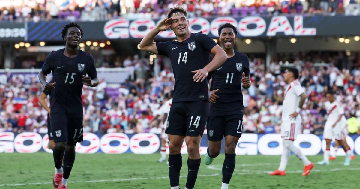 Sebastian Berhalter celebrates after scoring for the United States against Peru