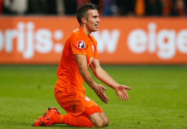 van-persie-cropped_6cn3c69cj32u1dw0de1liv6jv.jpg