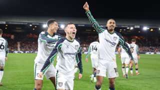 Sunderland move clear at Championship summit with Luton win