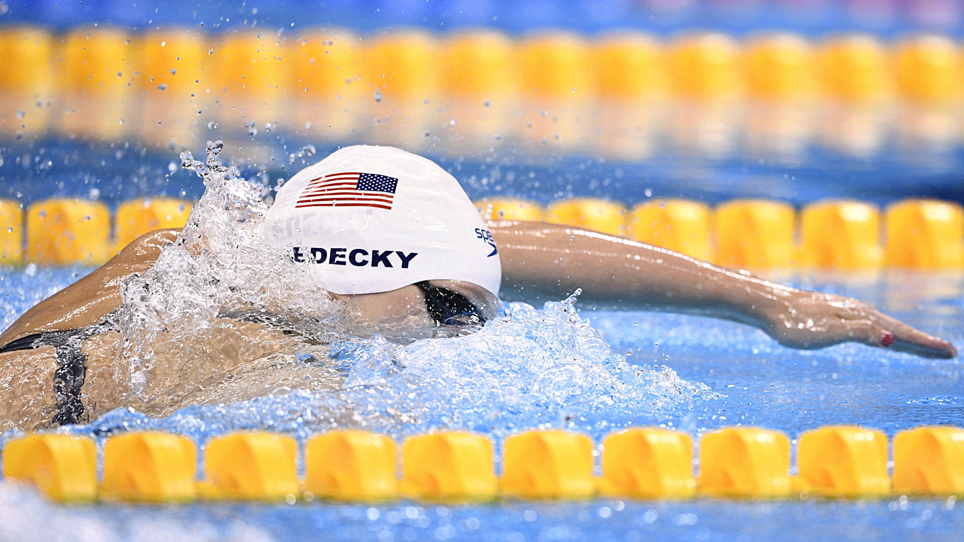 Ledecky just racing herself in 400 free at Rio Olympics