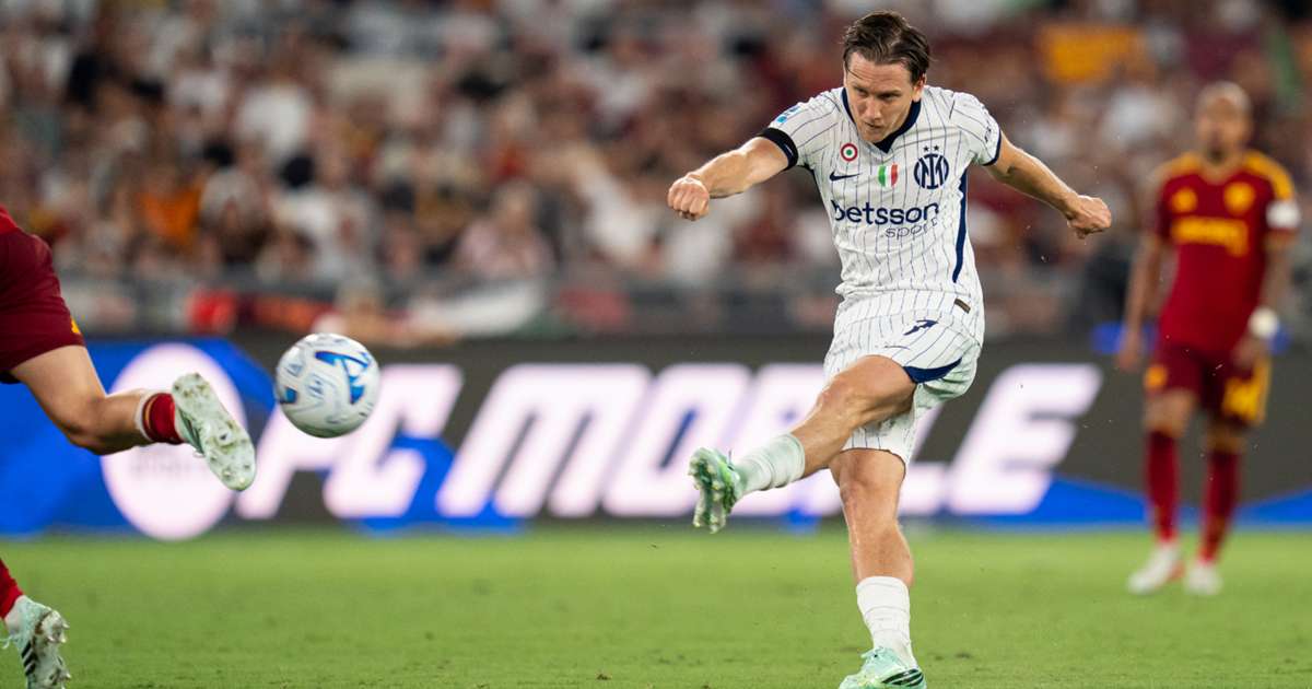 Inter midfielder Piotr Zielinski
