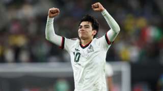 Liverpool and Arsenal target Mora 'could fit in with any team', says Mexico boss Marquez