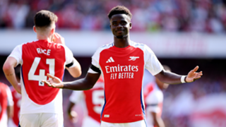 Arsenal 2-0 Wolves: Saka shines as Gunners up and running