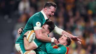 Australia 31-33 Ireland: Late Clarkson try downs Wallabies in thrilling Nations Championship clash