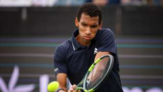 Auger-Aliassime stunned by Majchrzak in Rosmalen quarter-final