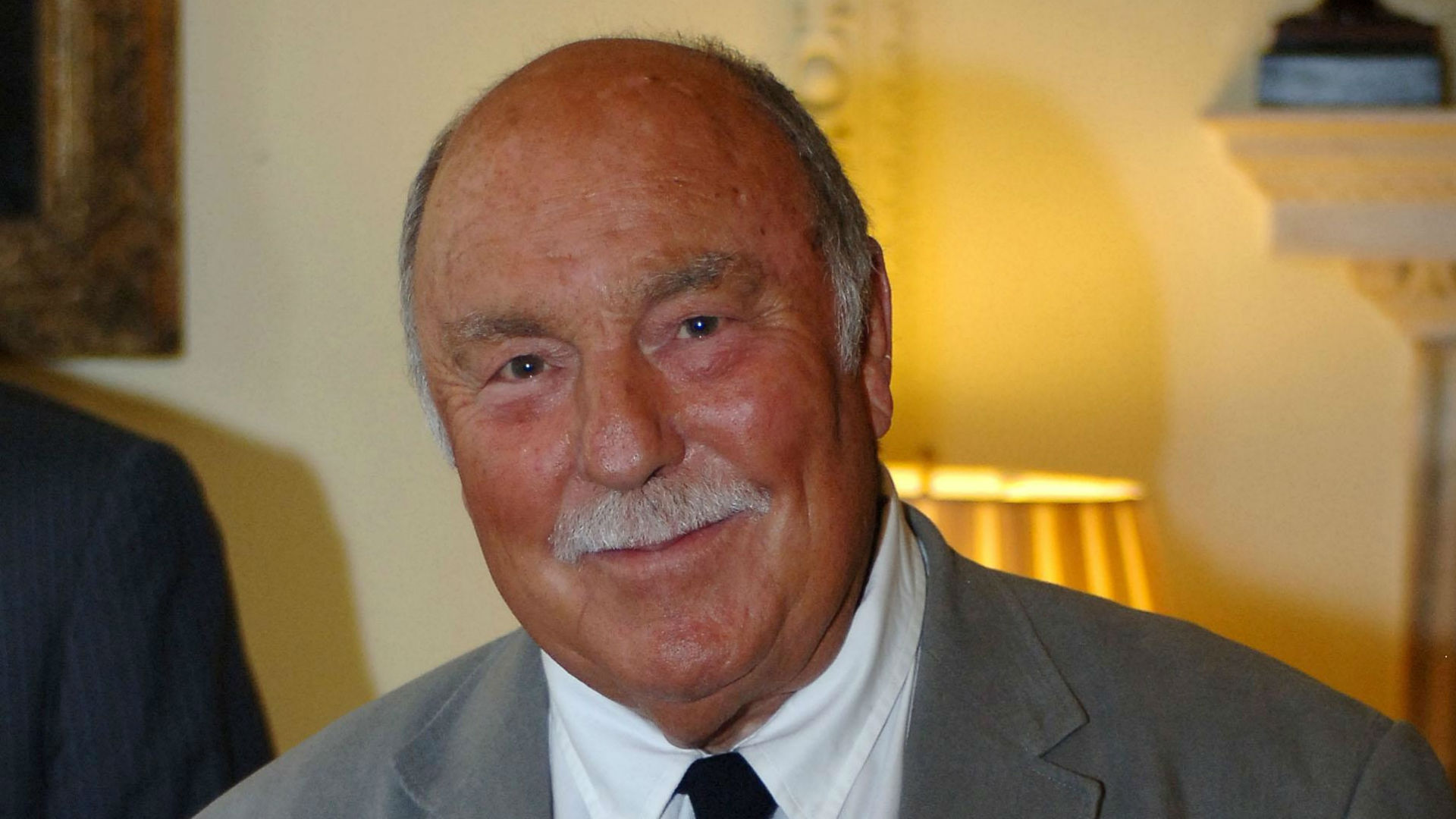 Former England and Tottenham striker Jimmy Greaves dies aged 81