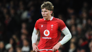 Six Nations: Mee one of three Wales changes to take on Ireland