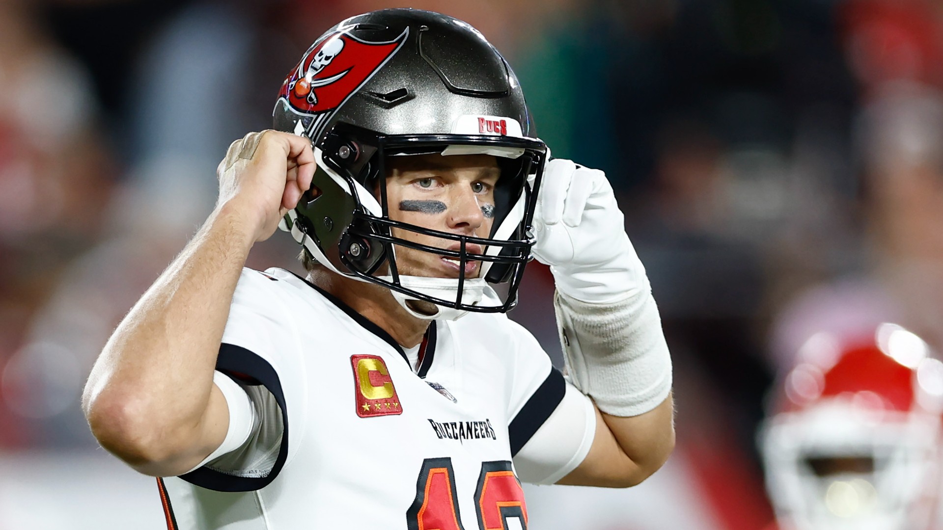 Buccaneers menahan Brady dari latihan