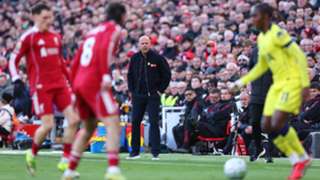 Slot expresses disagreement with Carragher over Liverpool comments