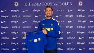 Chelsea add more experience with Henderson signing