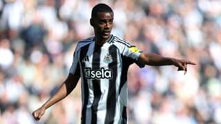 Newcastle have a decision to make over Isak, admits Howe