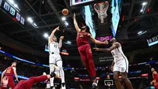 NBA: Cavaliers rally for 15th straight win, clinch Central Division