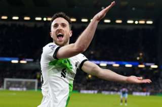 Darwin Nunez ends goal drought to help Liverpool to victory at Burnley