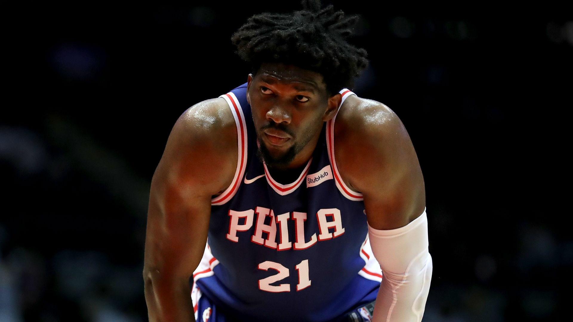 Sixers C Joel Embiid's hand sprained, not broken ...