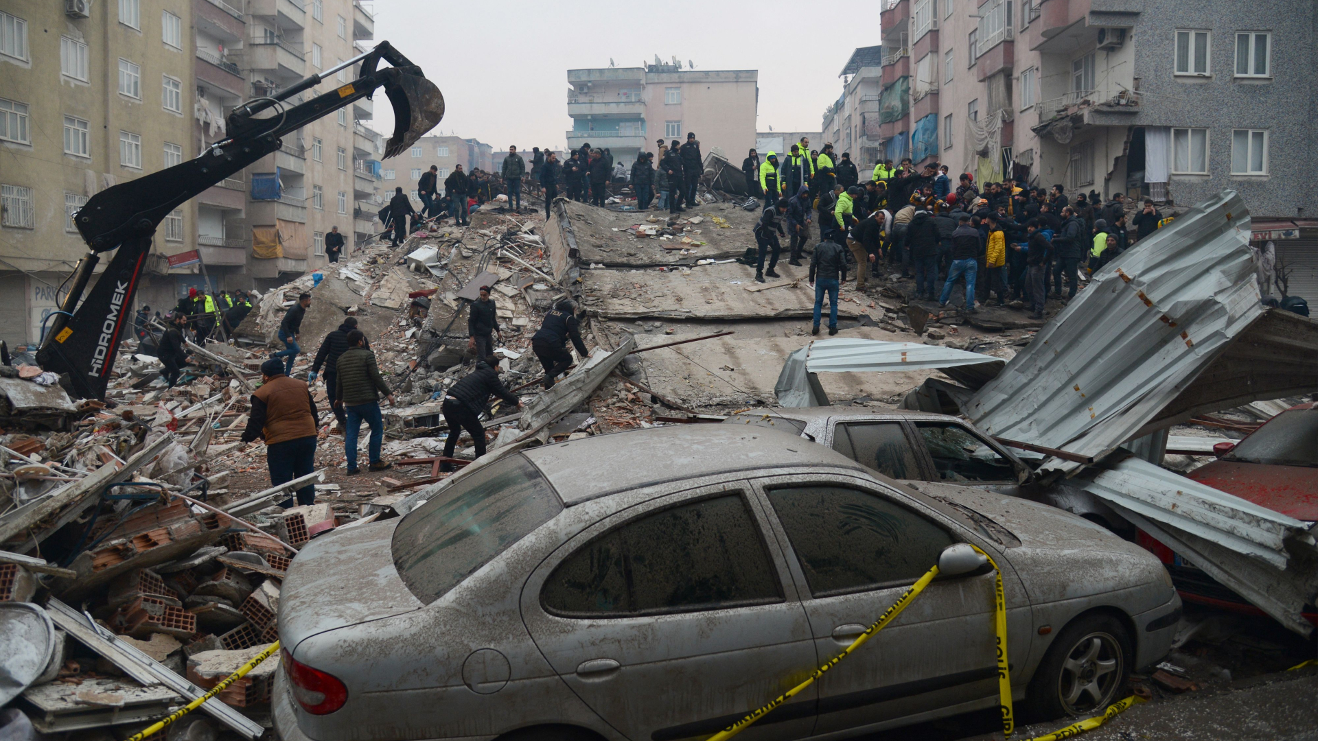 Fenerbahce are vowing to help in the relief effort after a massive earthquake in southern Turkey