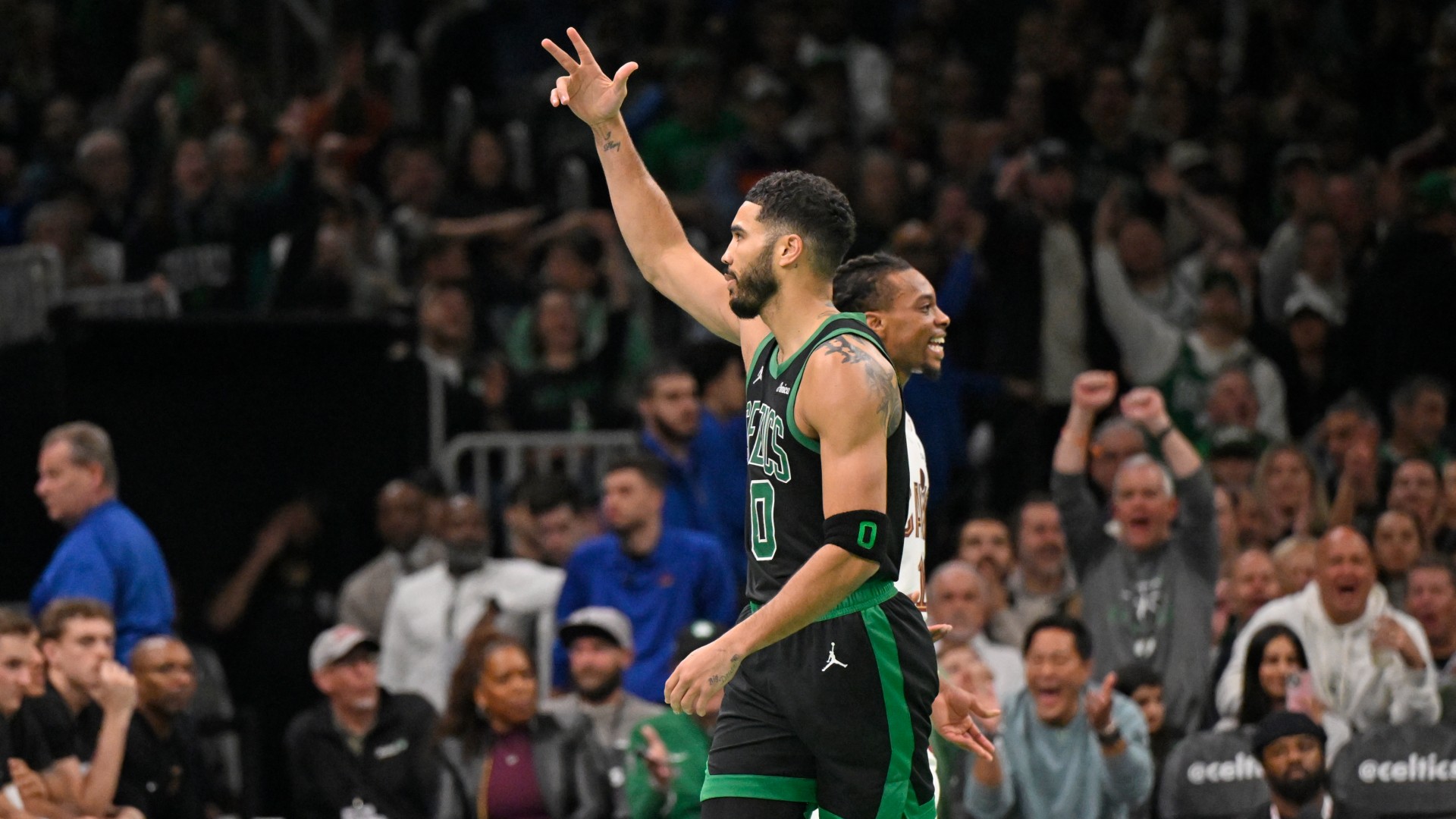 NBA: Celtics hold on to end Cavaliers' perfect start to season
