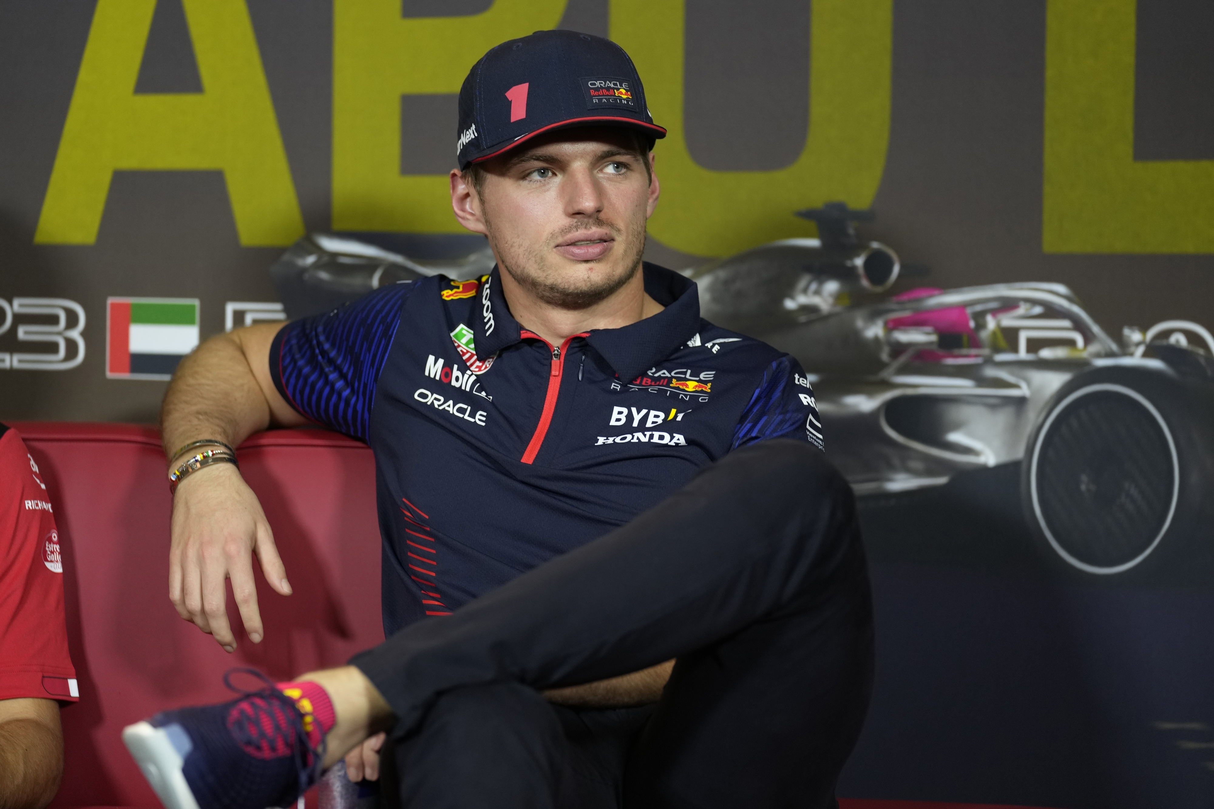 Lewis Hamilton: I did not approach ‘lonely’ Christian Horner about Red Bull move