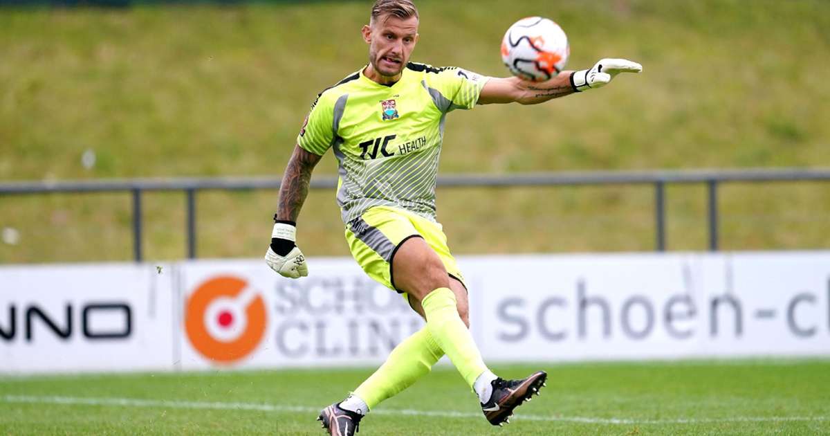 Laurie Walker stars as pick up point against Halifax