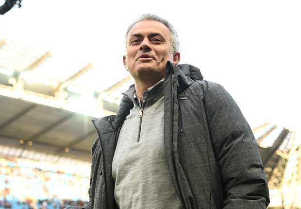 josemourinho-cropped_1kiu6dvj628d11kt1sbddc6r6f.jpg