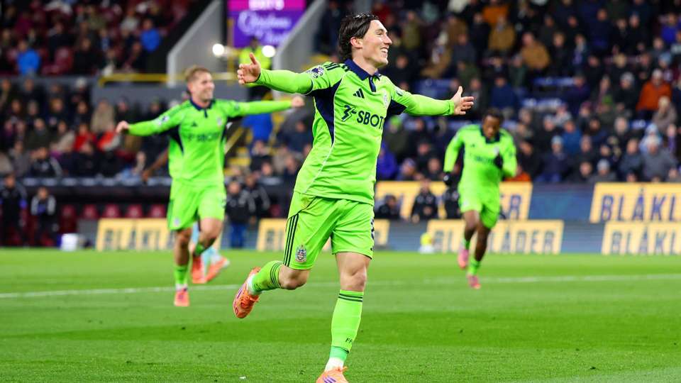 Burnley 2-3 Fulham: Wilson stars as hosts lose seventh straight game