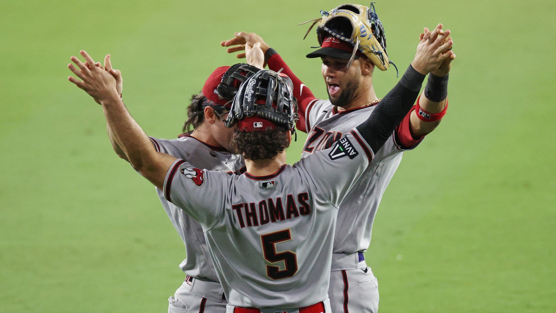 MLB: Diamondbacks go up 2-0 on Dodgers in NLDS