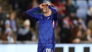 Chelsea to meet Man Utd in Women's League Cup showpiece after narrow semi-final wins