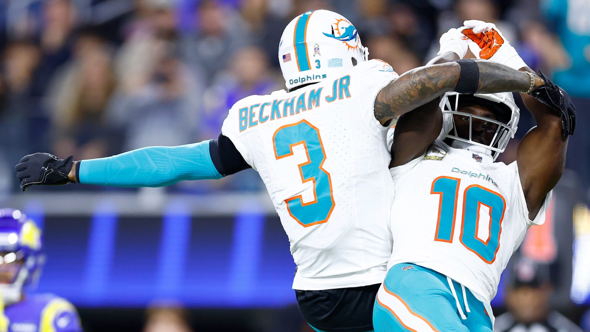 NFL: Dolphins end skid, halt Rams' win streak