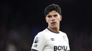 Fernandes scores 'favourite goal of his career' on Tottenham debut