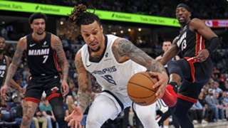 Grizzlies' Clarke dies at age 29