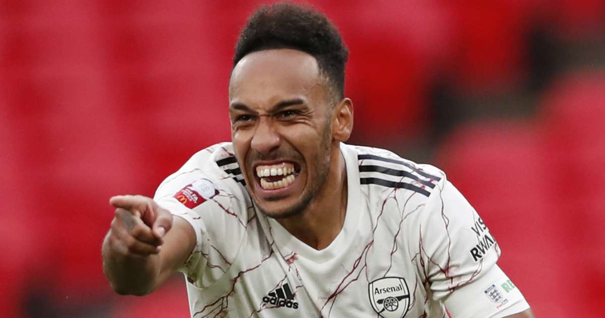 Arsenal 1 1 Liverpool Arsenal Win 5 4 On Pens Aubameyang Spot Kick Seals Community Shield Triumph