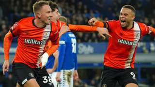Cauley Woodrow sends Luton into FA Cup fifth round with late winner at Everton