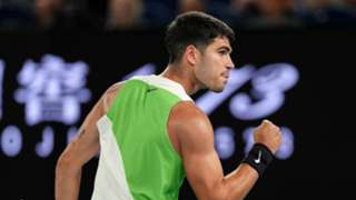 Australian Open: Alcaraz holds off Walton in Melbourne opener