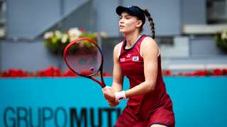 Rybakina digs deep to best Ruse in Madrid opener